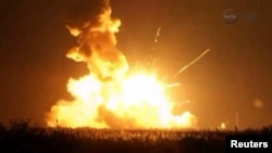 Взрыв ракеты Antares. 28 октября 2014.