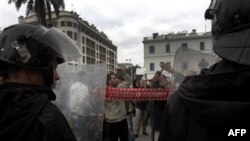 Демонстрации протеста в Тунисе. 18 января 2011 года