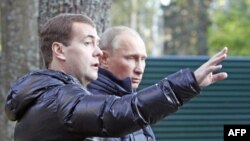 Медведев объяснил, почему не хочет ссориться с Путиным